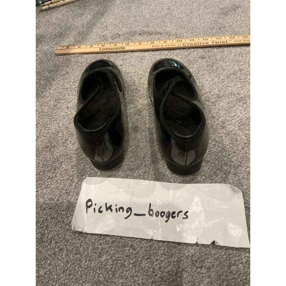Size 5m Youth Black Capezio Tap Shoes